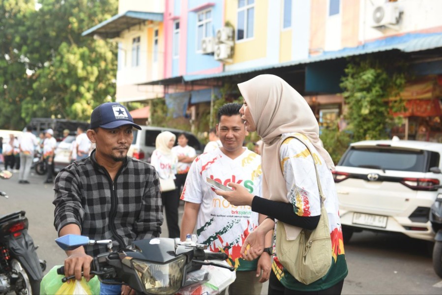 BRK Syariah Grebek Pasar Cahaya Garden Batam, Jemput Calon Nasabah Baru