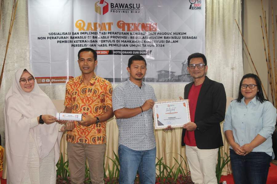 Bawaslu Siak Terbaik I  Penyusunan Keterangan Tertulis dalam Menghadapi PHPU