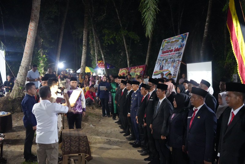 Lantik Pejabat Eselon II dan III di Sikakak Cerenti Bupati: Diberi Waktu 3 Bulan Untuk Tunjukkan Kinerja