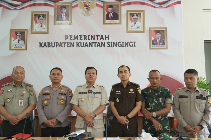 Antisipasi Karhutla, Bersama Forkopimda, Bupati Kumpulkan Camat dan Kades