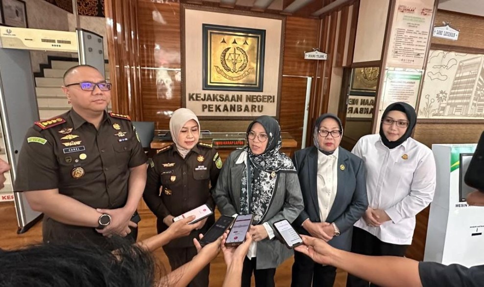 Kunjungi Kejari Pekanbaru, Komjak RI Tegaskan Pentingnya Integritas dan Profesionalisme
