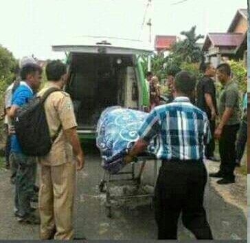 Penemuan Sesosok Mayat di Bawah Meja Gemparkan Warga Tembilahan