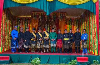 Hadir di Acara Pengukuhan LAMR Kecamatan Sungai Apit, Wabup Husni Sebut Junjung Tinggi Nilai Istiadat