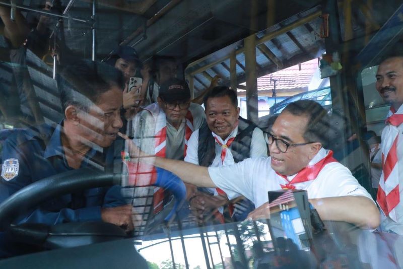 Puji Angkutan Massal Bus TMP, Menhub Budi Karya Sumadi Ingin Pekanbaru Jadi Rujukan Kota Lain