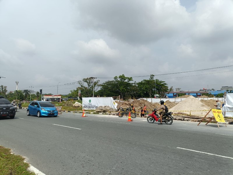 Dikebut, Simpang Sebidang Arifin Achmad-Sudirman Pekanbaru Target Rampung Desember 2026