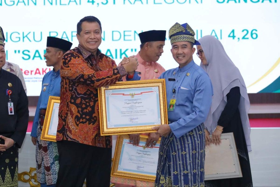 Siak Raih Penghargaan Predikat Sangat Baik dari Kemenpan-RB
