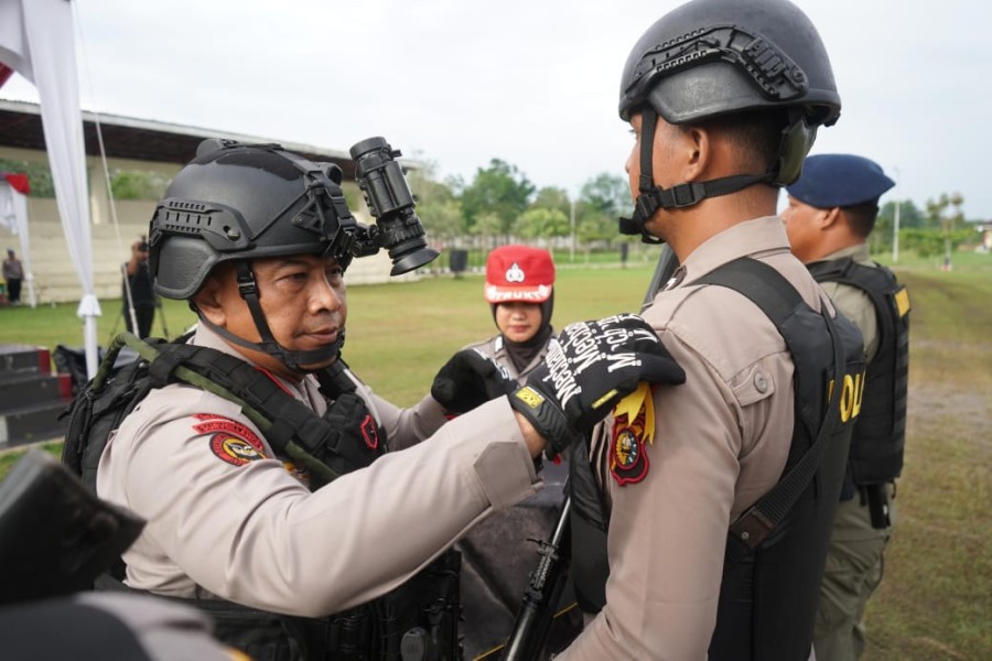 Wakapolda Pimpin Upacara Penutupan Pelatihan Tim RAGA Gelombang Kedua di SPN Polda Riau
