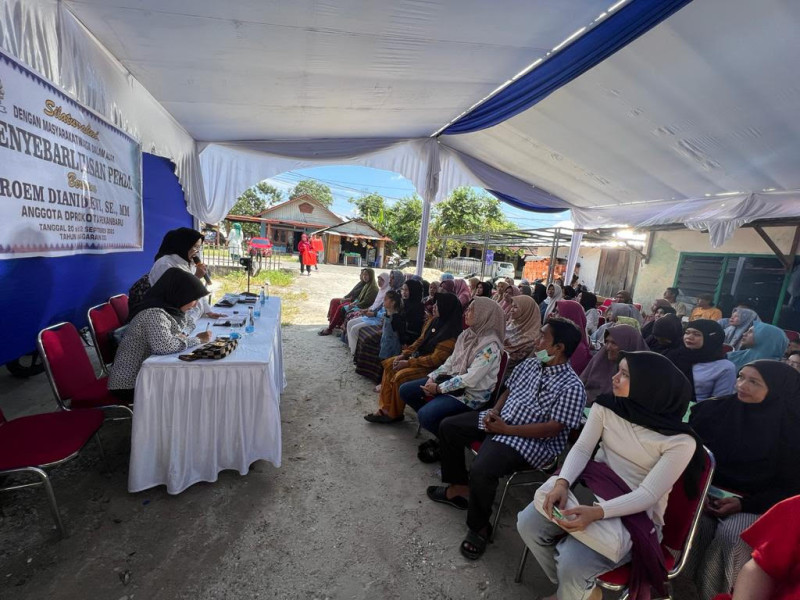 Anggota DPRD Pekanbaru Roem Diani Dewi Laksanakan Sosialisasi Perda 14 Tahun 2018