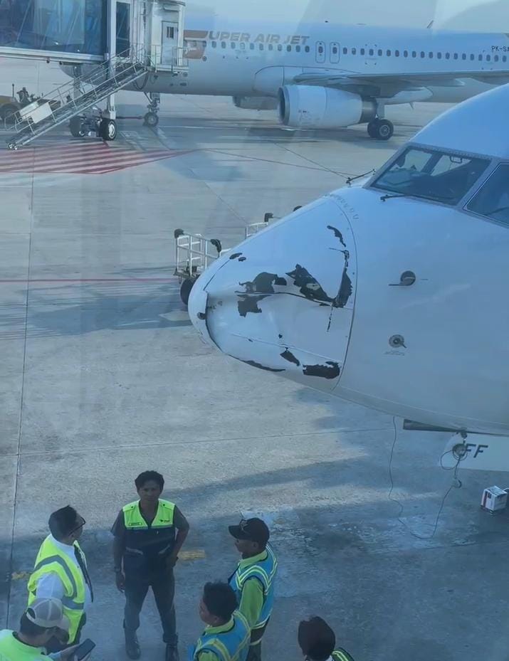 Bagian Kepala Pesawat Garuda Penyok Usai Mendarat di Pekanbaru, Penumpang Dialihkan ke Citilink