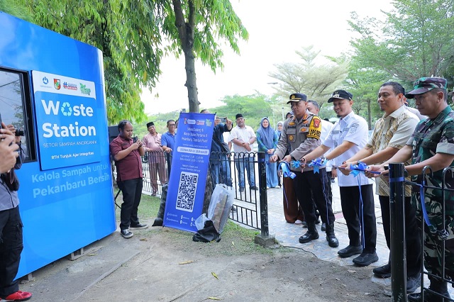 Wako Agung Lakukan Soft Launching, Warga Pekanbaru Kini Bisa Tukar Sampah Jadi Uang