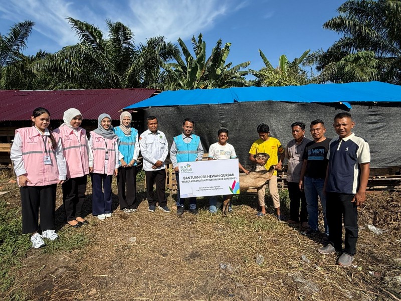 Wujud Kepedulian di Momen Idul Adha, PLN Nusantara Power UP Tenayan Salurkan 22 Ekor Hewan Kurban untuk Warga Ring 1