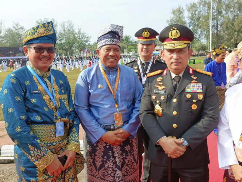 Dipimpin Presiden Joko Widodo, Bupati Alfedri Hadiri Peringatan Harlah Pancasila di Kota Dumai