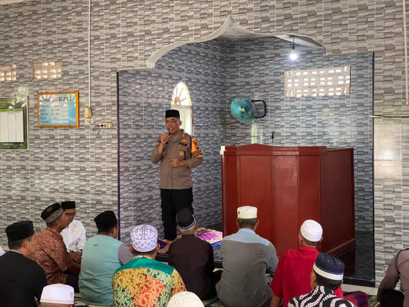 Binmas Polres Rohil Ajak Jamaah Masjid Nurul Iman Tidak Terprovokasi Berita Hoax Pilkada