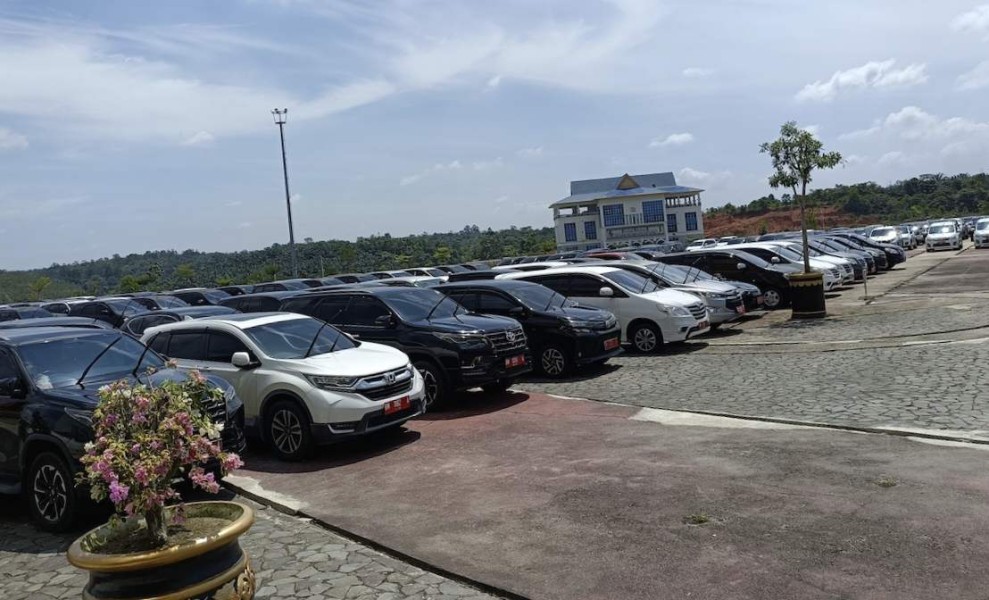 Tak Kunjung Dipulangkan, Pemko Pekanbaru Buru 200 Unit Mobil Dinas
