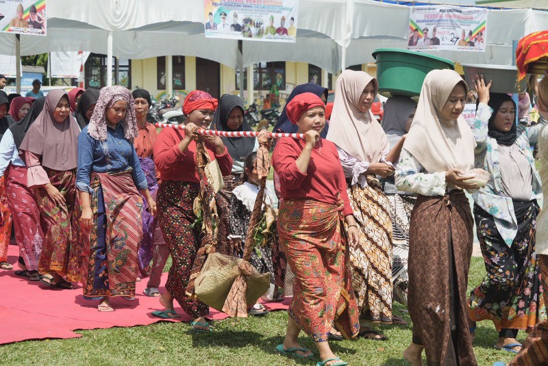 Sempena Peringatan HUT LTD, Bupati : Satukan Masyarakat Lewat Pawai Budaya