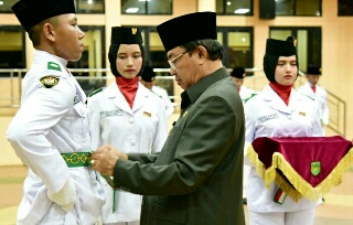 Bupati Wardan Kukuhkan 33 Calon Paskibraka