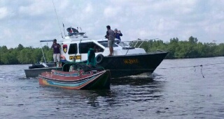 Korban Tabrakan Speed Boat di Inhil Masih Terus Dicari