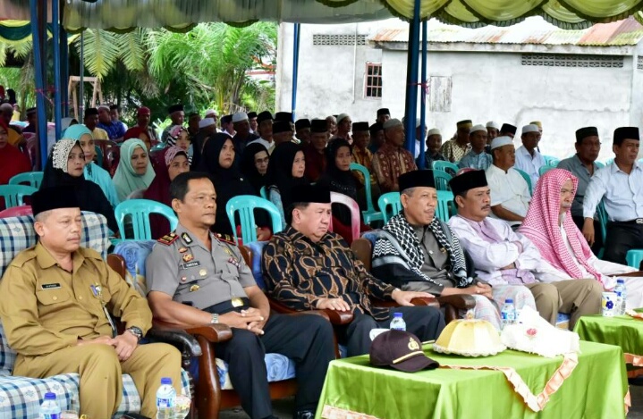 Wabup Inhil Hadiri Maulid Di Pesantren 