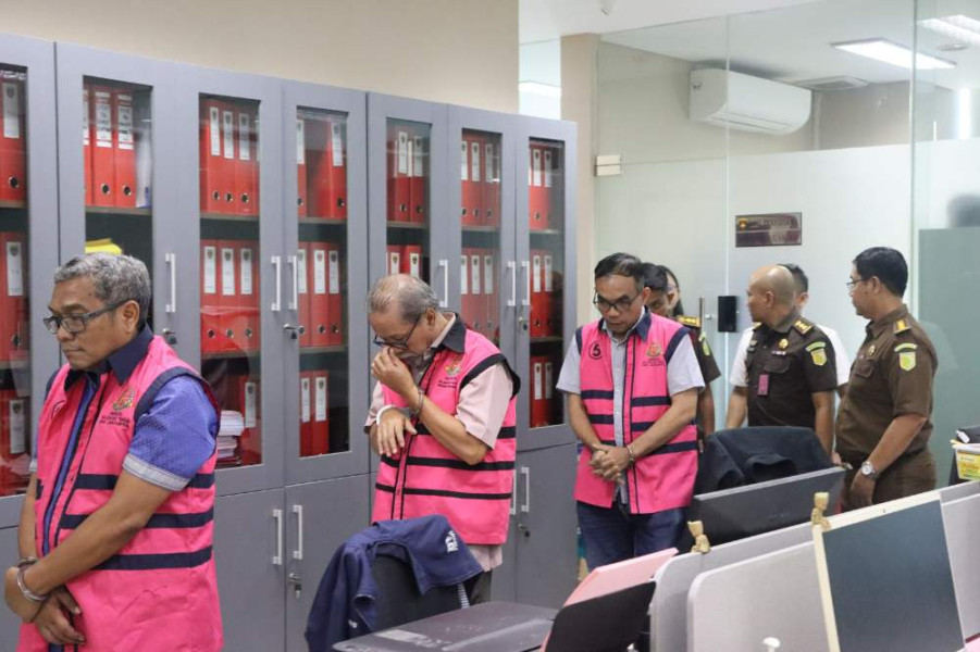 Penyidik Kejati DKI Jakarta Tahan 4 Tersangka Kasus Dana Pensiun Bukit Asam