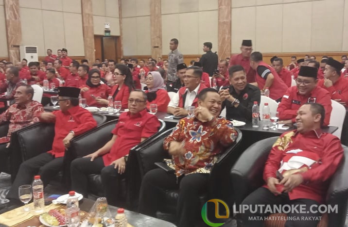 'Dua Naga' Bersatu Di Riau, Sekjen PDI-P Hasto Perkenalkan Abdul Wahid-SF Hariyanto Untuk Pilgubri