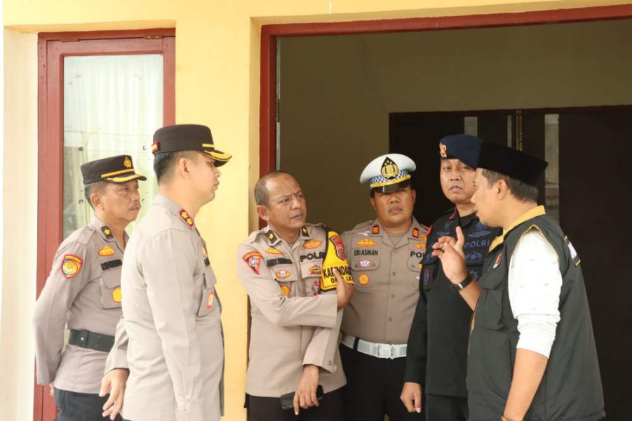 Rapat Pleno Tingkat Kecamatan Dimulai Hari Ini, Kapolres Inhu dan Tim Pamatwil Polda Riau Lakukan Monitoring