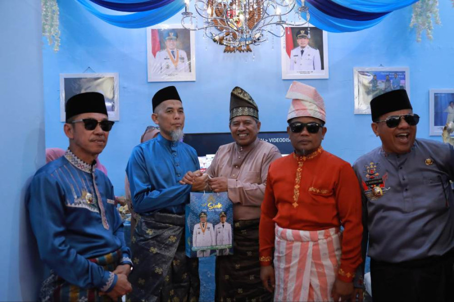 Stand Bazar Kabupaten Siak Diminati Pejabat Lintas Kabupaten dan Pengunjung Rela Antrian