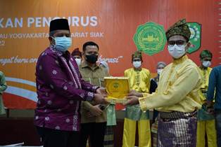 Bupati Siak Kukuhkan Pengurus IPRY-KS Periode 2021/2022