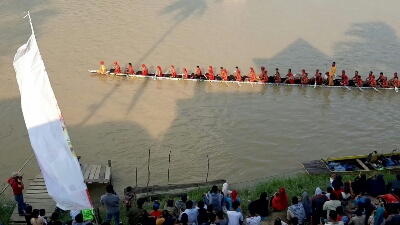 Wahh, Warga Inhu Histeris Nonton Jalur Siposan Rimbo