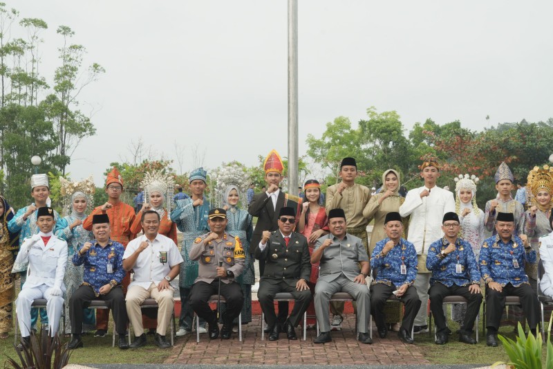 Jadi Irup Peringatan Hari Sumpah Pemuda, Bupati  Ajak Generasi Muda Kolaborasi Bangun Kuansing
