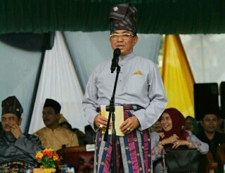 Bupati Lepas Peserta Pawai Ta'aruf dan Buka Bazar MTQ Ke-47 Inhil