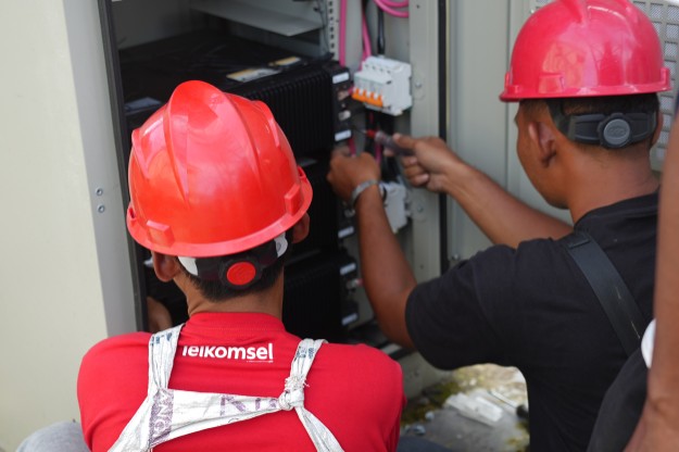 Pulihkan Jaringan di Tapanuli, Telkomsel Kerahkan Perangkat Pendukung Secara Masif