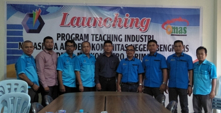 AKN Lakukan Inovasi dengan Dunia Industri