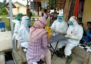 Terindikasi PDP, Tim Gugus Tugas Lakukan Rapid Test 20 orang di Mampura