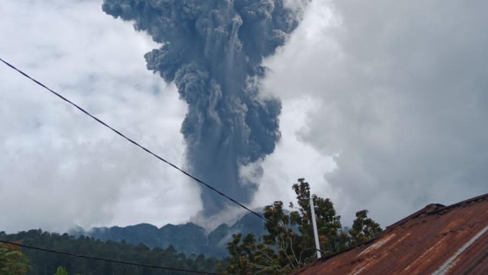 Warga Keluhkan Sesak Nafas,  Penderita ISPA Meningkat Usai Erupsi Gunung Marapi Sumbar