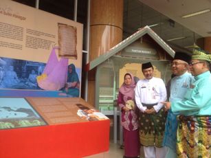 Komitmen Riau Jadikan Pantun Road to Unesco