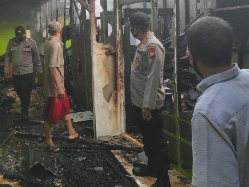 Subuh Tadi, Dua Rumah Terbakar di Tembilahan Hulu dan Dua Korban Alami Luka