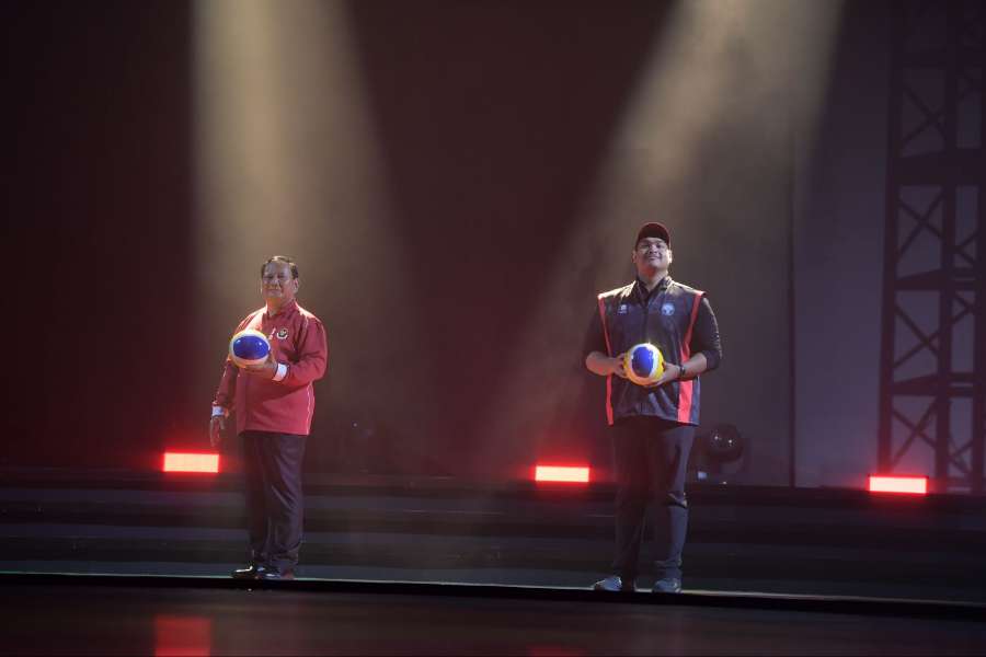 Pukul Bola Voli, Menpora Dito Bareng Menhan Prabowo Subianto Resmikan Puncak Peringatan Haornas 2023