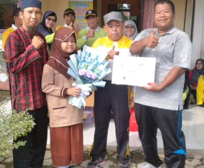 Olimpiade MIPA dan Bahasa Inggris tingkat SD/MI se Indonesia, Siswi SDN 011 Titian Resak Raih Medali Perunggu 