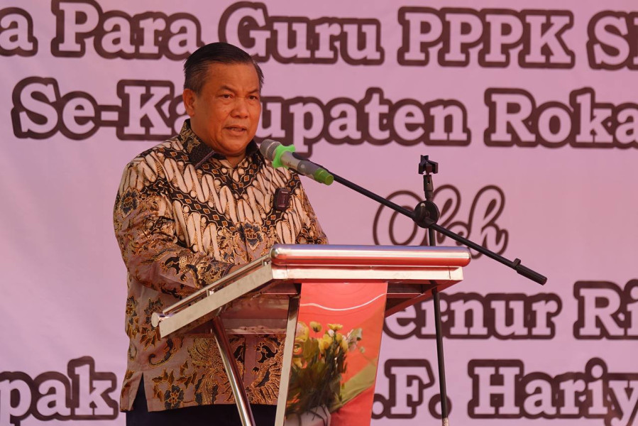 Ratusan PPPK di Rohil Terima SK dari Pj Gubri, SF Hariyanto: Layani Masyarakat dengan Baik