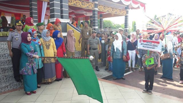 Ketua GOW Kuansing Lepas Pawai Karnaval Se Kecamatan Kuantan Tengah