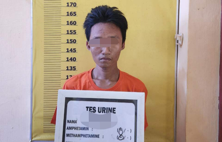 Petani Usai Ngisap Sabu Kelimpungan Saat Digerebek Polisi