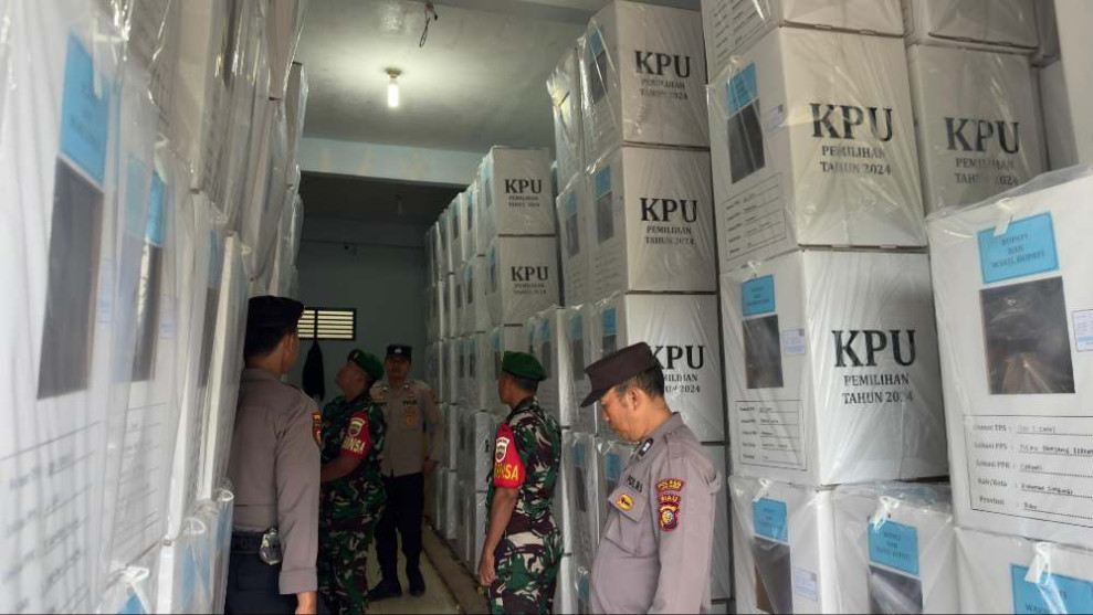 Polres Kuansing Lakukan Pengamanan Gudang Logistik KPU Kabupaten Kuansing