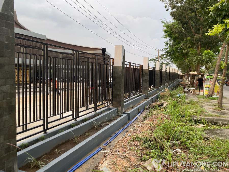 Drainase Tertutup Material Bangunan, Warga Sekitaran RCH Dihantui Banjir