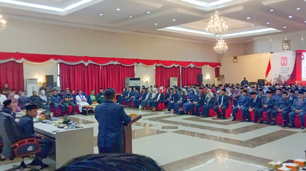 Ratusan Pejabat Eselon, Fungsional, dan Kepsek SMA/SMK se-Riau Dilantik, Plt Gubri Minta Kinerja Ditingkatkan