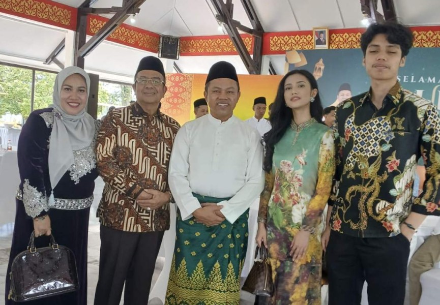 Open House Lebaran Idul Fitri, Gubri Abdul Wahid: Semoga Silahturahmi Pemerintah dengan Masyarakat Tetap Terjaga