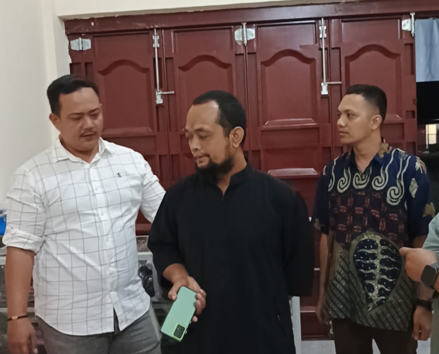 Sukarno DPO Kasus Penyerobotan Lahan Dieksekusi Tim Tabur Kejati  Riau dan Kejari Rohil