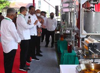 Inovasi Minyak Makan Merah sebagai Alternatif Pencegahan Stunting