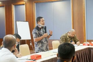 Kunjungi Chevron, Abdul Wahid Pertanyakan Kesiapan Alih Kelola Blok Rokan