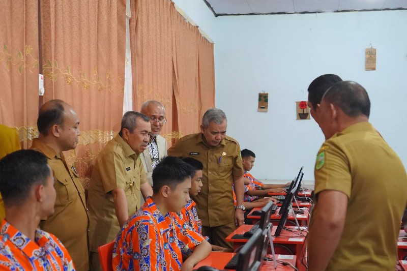 Riau, Provinsi Pertama di Indonesia Terapkan IA di Sekolah