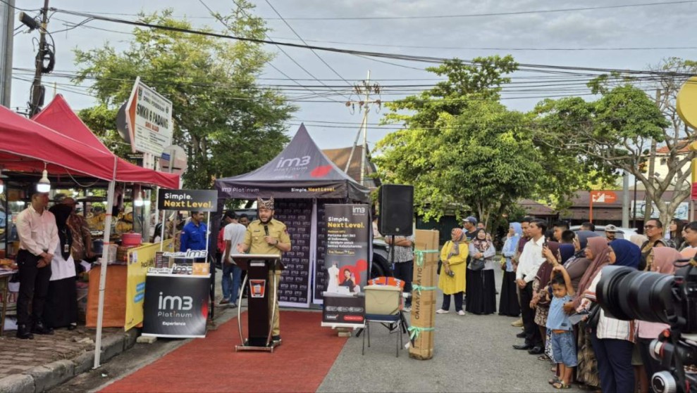 Indosat Perkuat UMKM Pasar Kuliner Jati Padang Lewat Digitalisasi dan Dukungan Terintegrasi